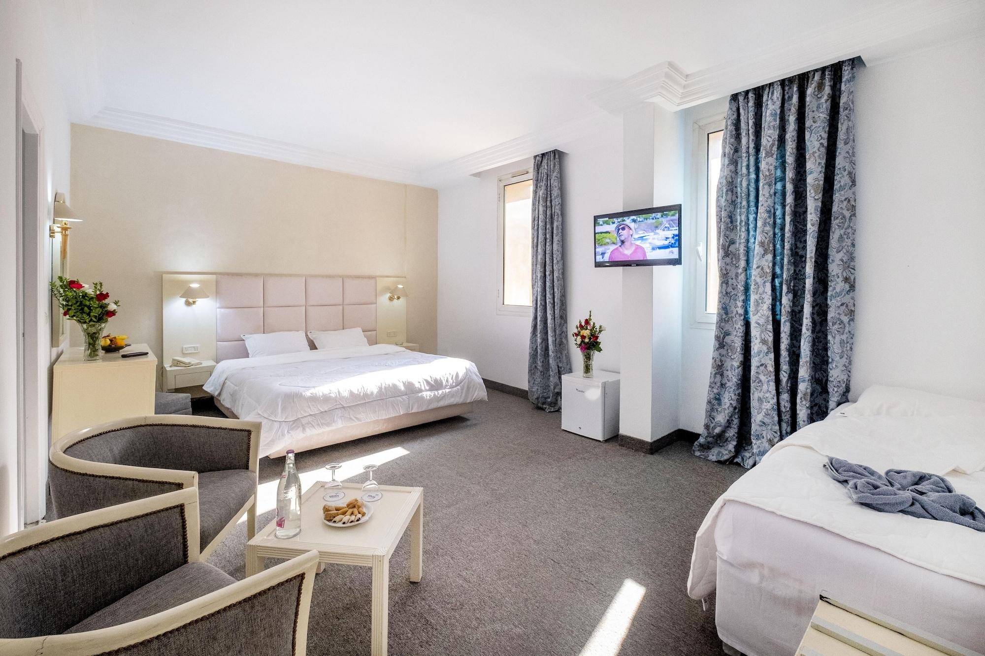 Hotel Ibn Khaldoun Tunis Exteriör bild
