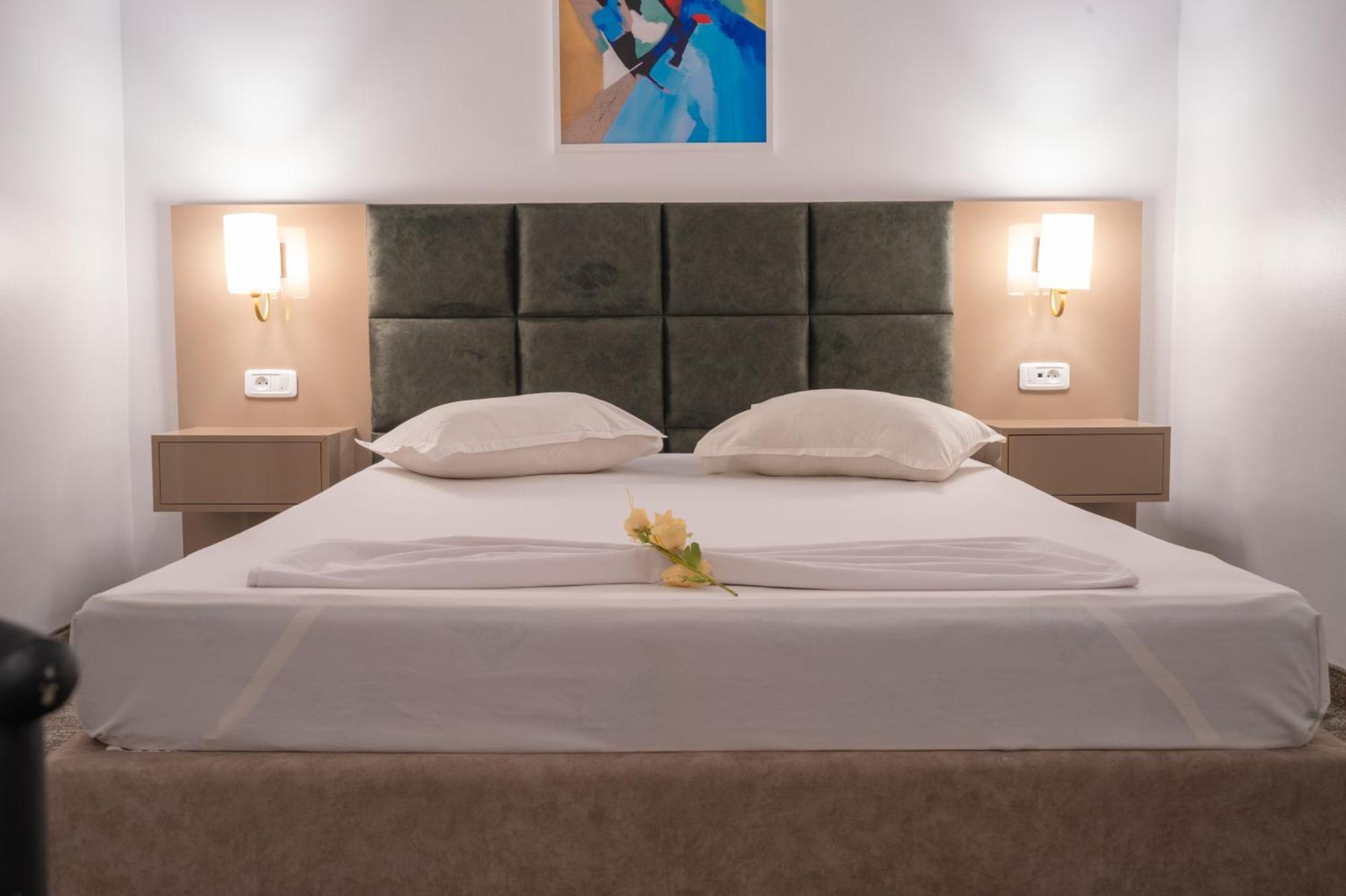 Hotel Ibn Khaldoun Tunis Exteriör bild